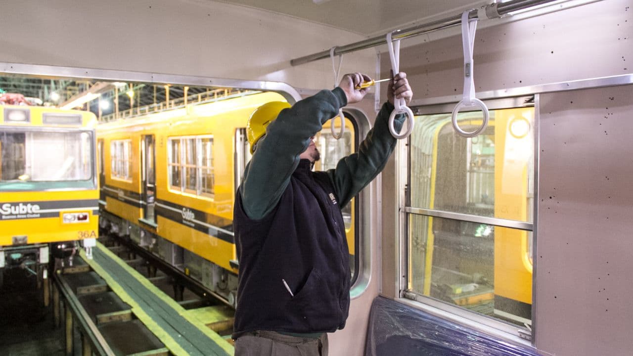 Trabajo de Asistentes de estación en SUBTE