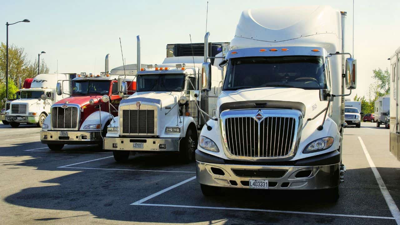 trabajo camiones para transporte 